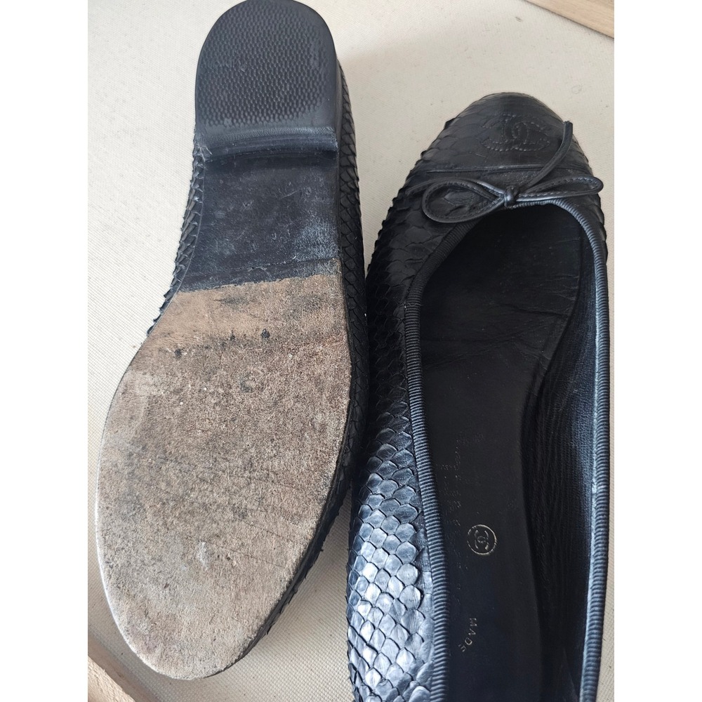 Chanel Black Python Embossed Ballet Flats with Bo… - image 11